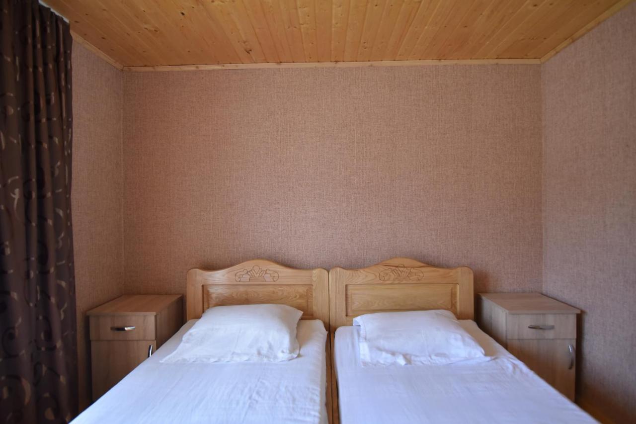 Saba Hotel Местия Екстериор снимка