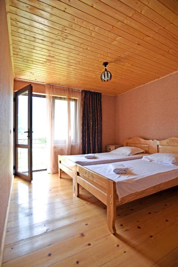 Saba Hotel Местия Екстериор снимка